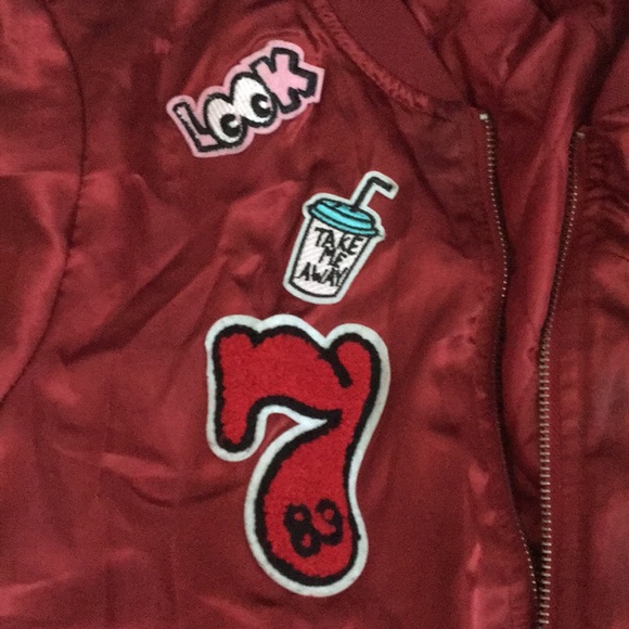 Red bomber jacket with cute tumblr patches - Picture 2 of 8